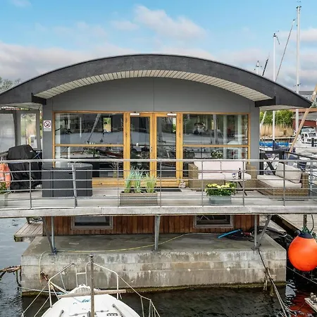 Båthotell Merkur Gråsten