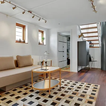 Úszó hotel Merkur 5*