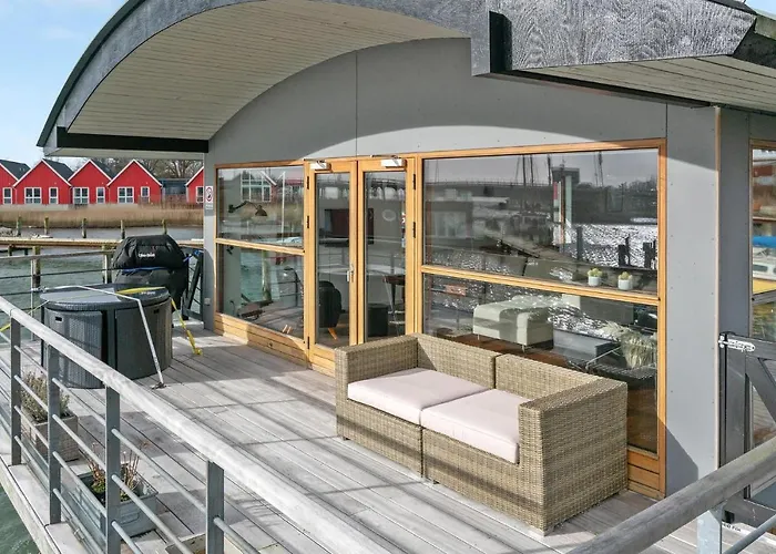 Merkur 船屋 加斯庭